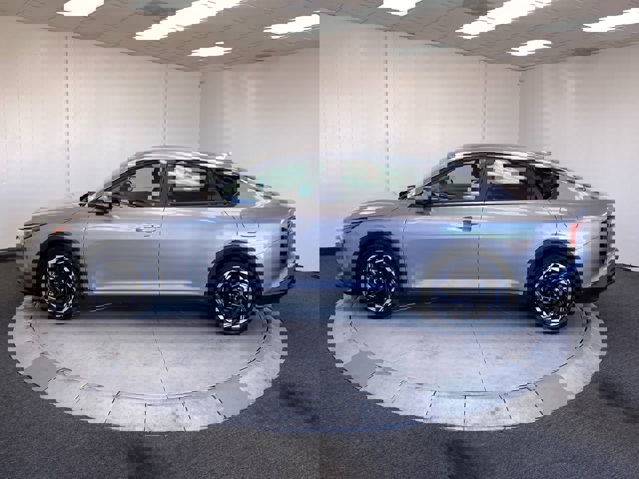 2025 Kia K4 EX photo 2