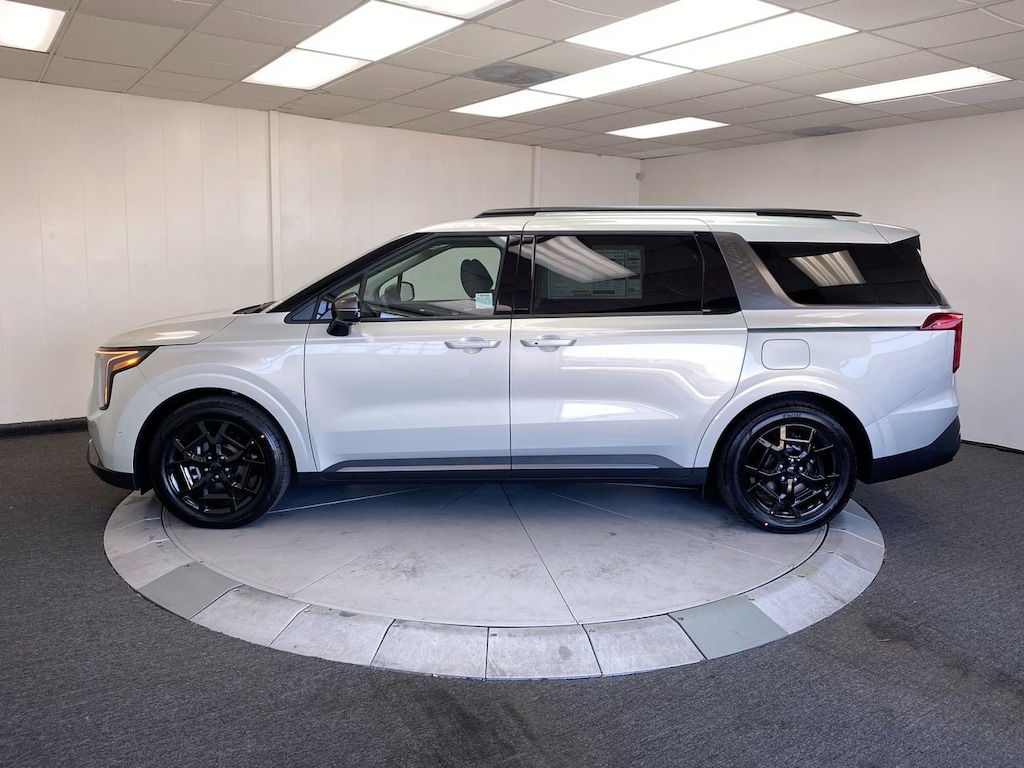 New 2026 Kia Carnival SX Van Passenger Van
