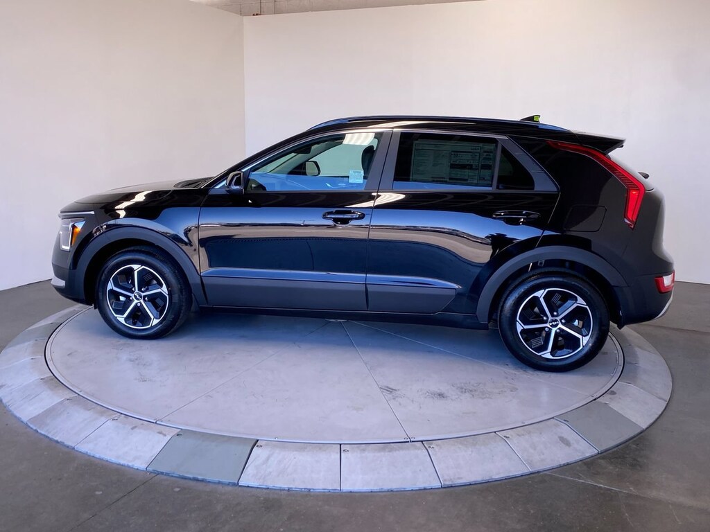 New 2026 Kia Niro EX SUV