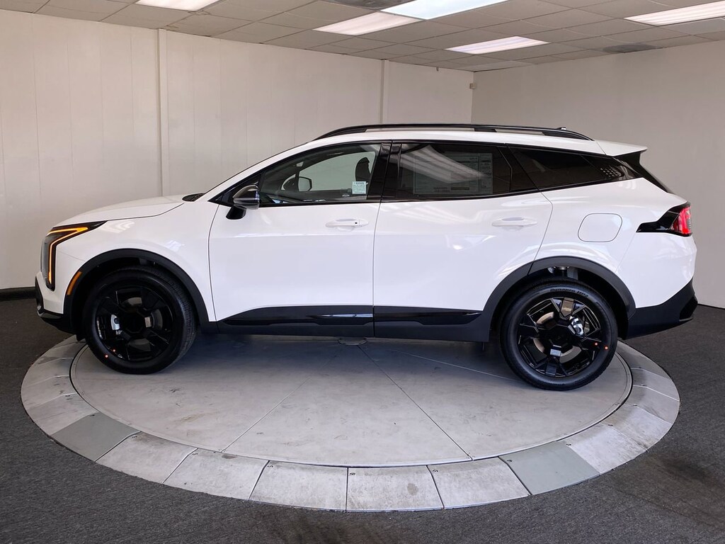 New 2026 Kia Sportage Hybrid X-Line SUV