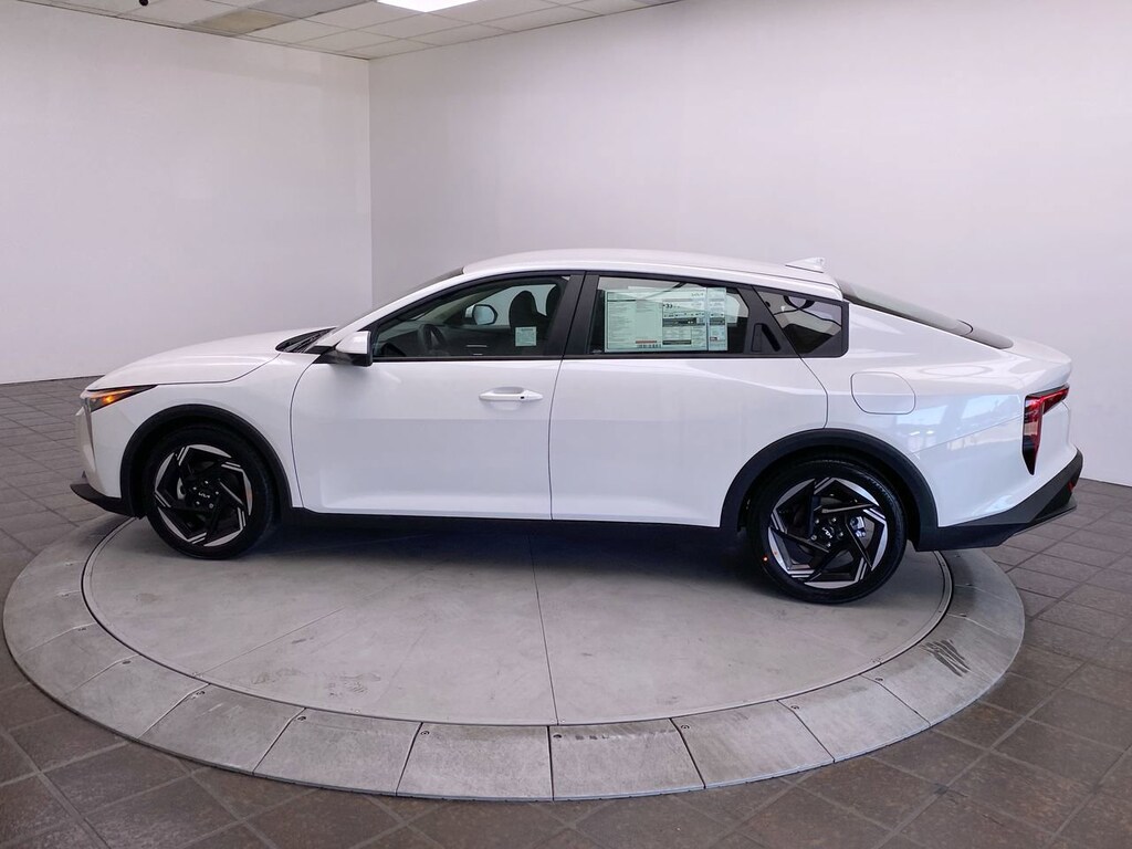 New 2025 Kia K4 EX Sedan