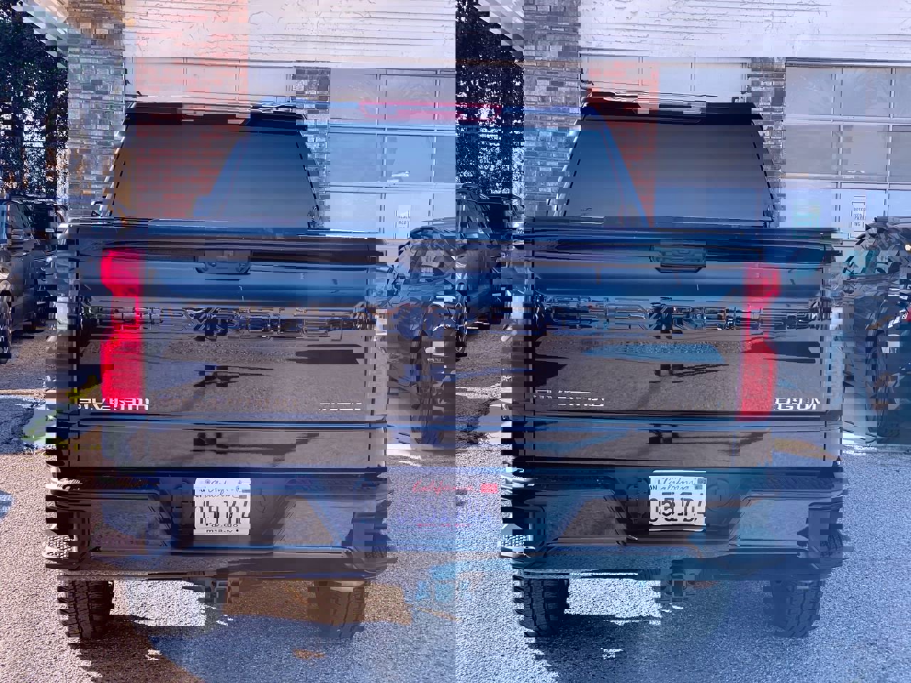 2025 Chevrolet Silverado 1500 Custom photo 3