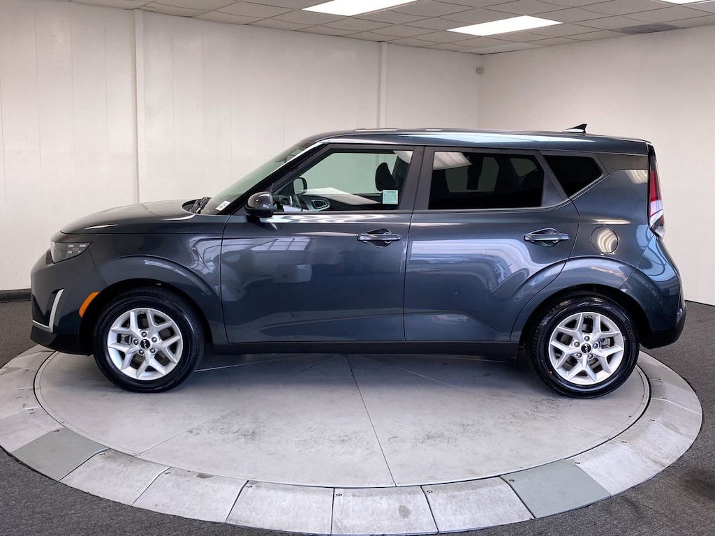 Certified 2024 Kia Soul LX LX IVT