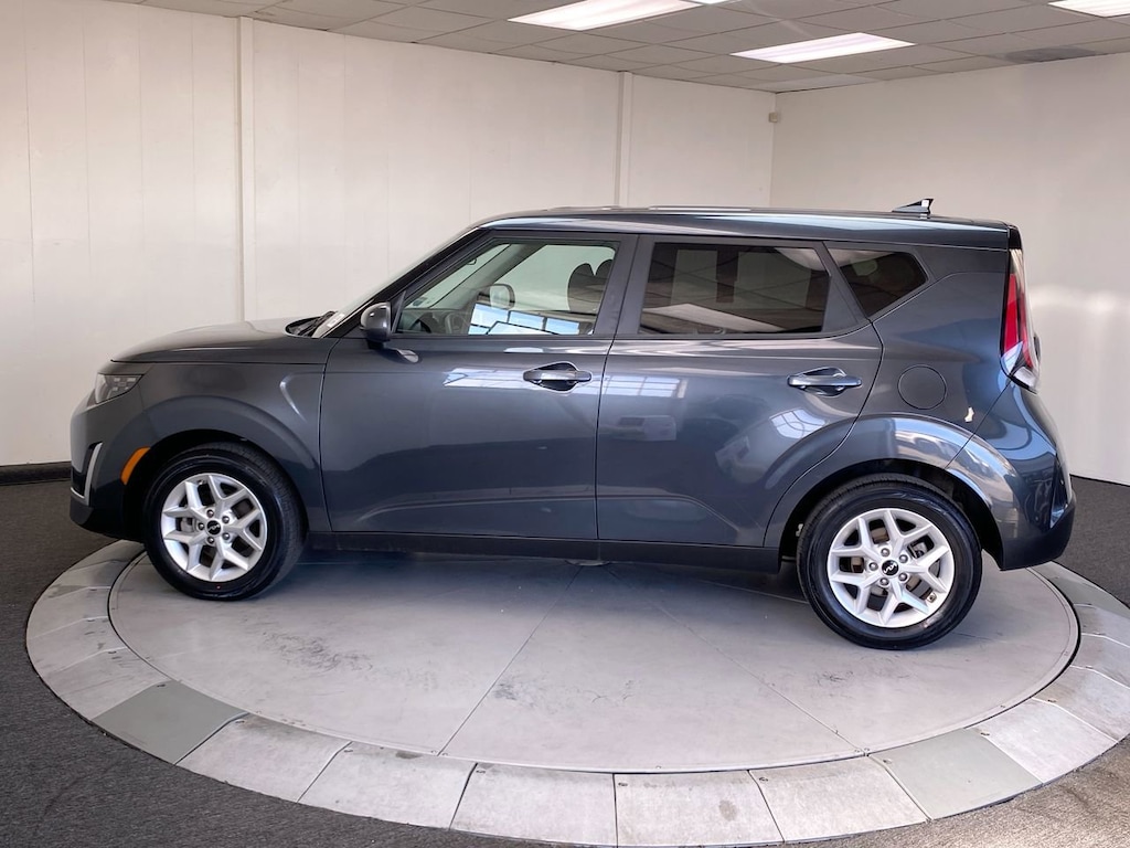 Used 2024 Kia Soul LX LX IVT