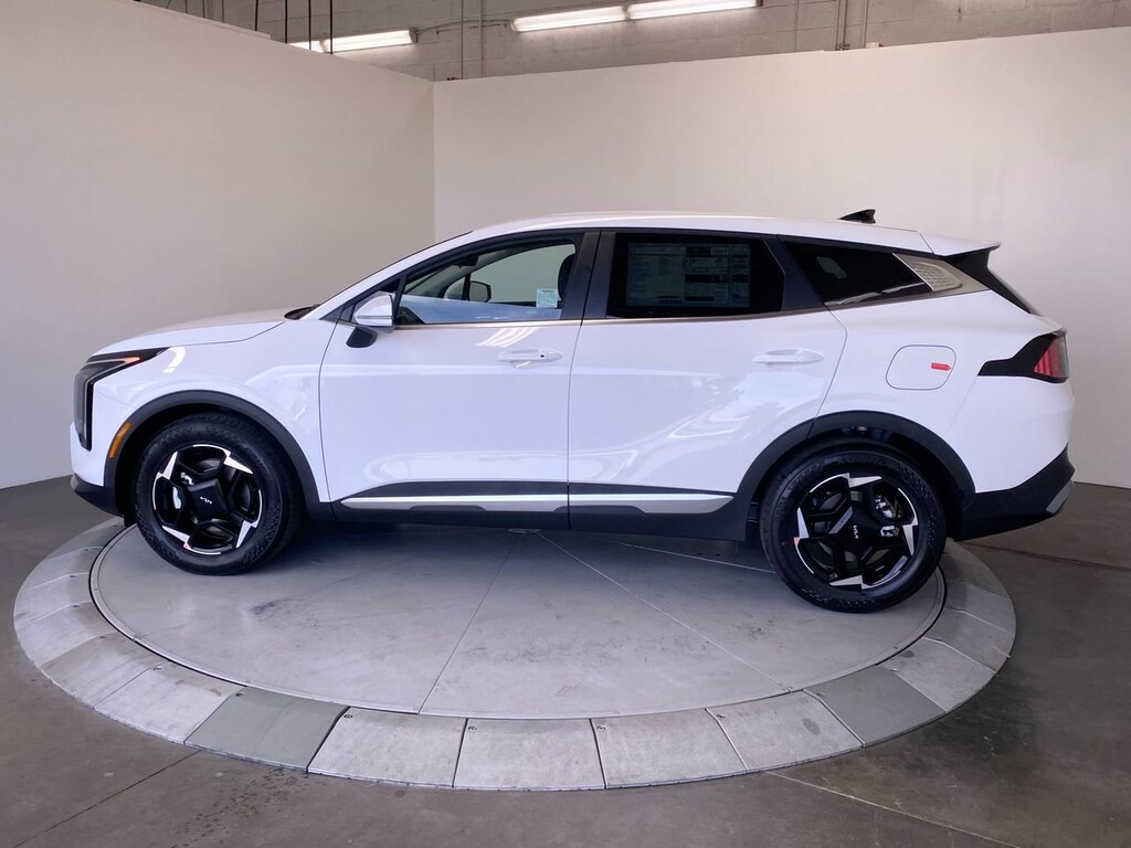 New 2026 Kia Sportage EX SUV