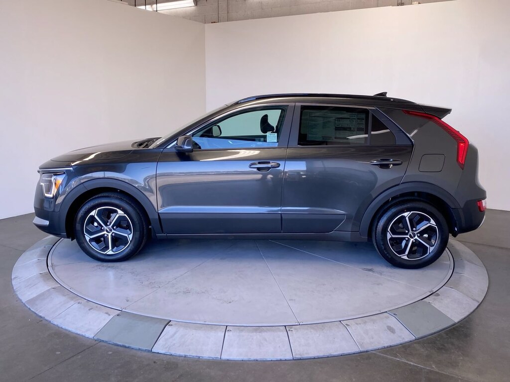 New 2026 Kia Niro EX SUV