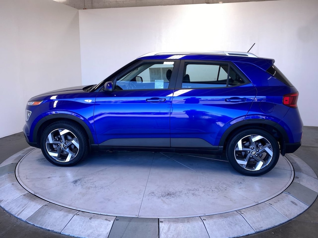 Used 2023 Hyundai Venue Limited Limited IVT