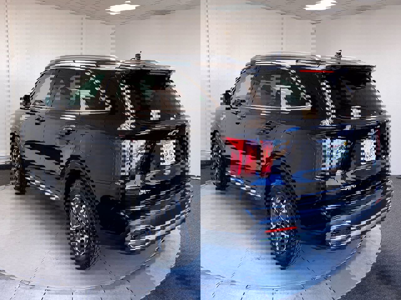 2023 Kia Sorento Hybrid EX photo 3