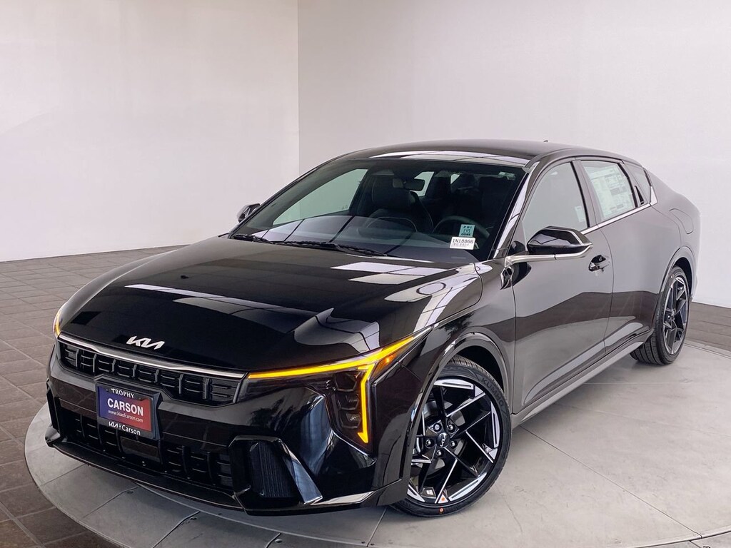 New 2025 Kia K4 GT-Line Sedan