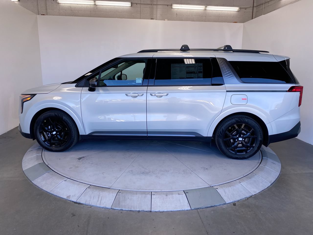 New 2027 Kia Carnival EX Van Passenger Van