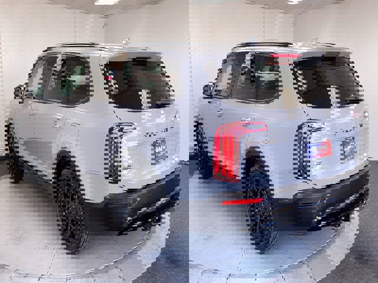 2022 Kia Telluride EX photo 2