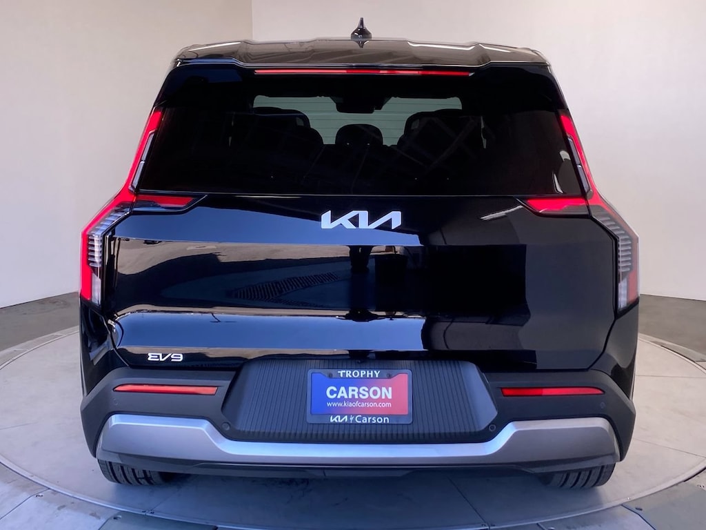 New 2026 Kia EV9 Light Long Range SUV