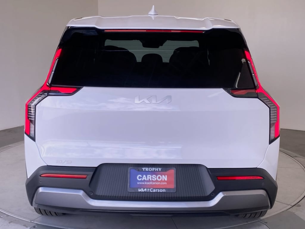 New 2026 Kia EV9 Light Long Range SUV