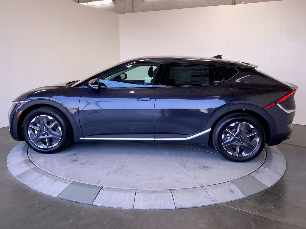 New 2026 Kia EV6 Light Long Range SUV