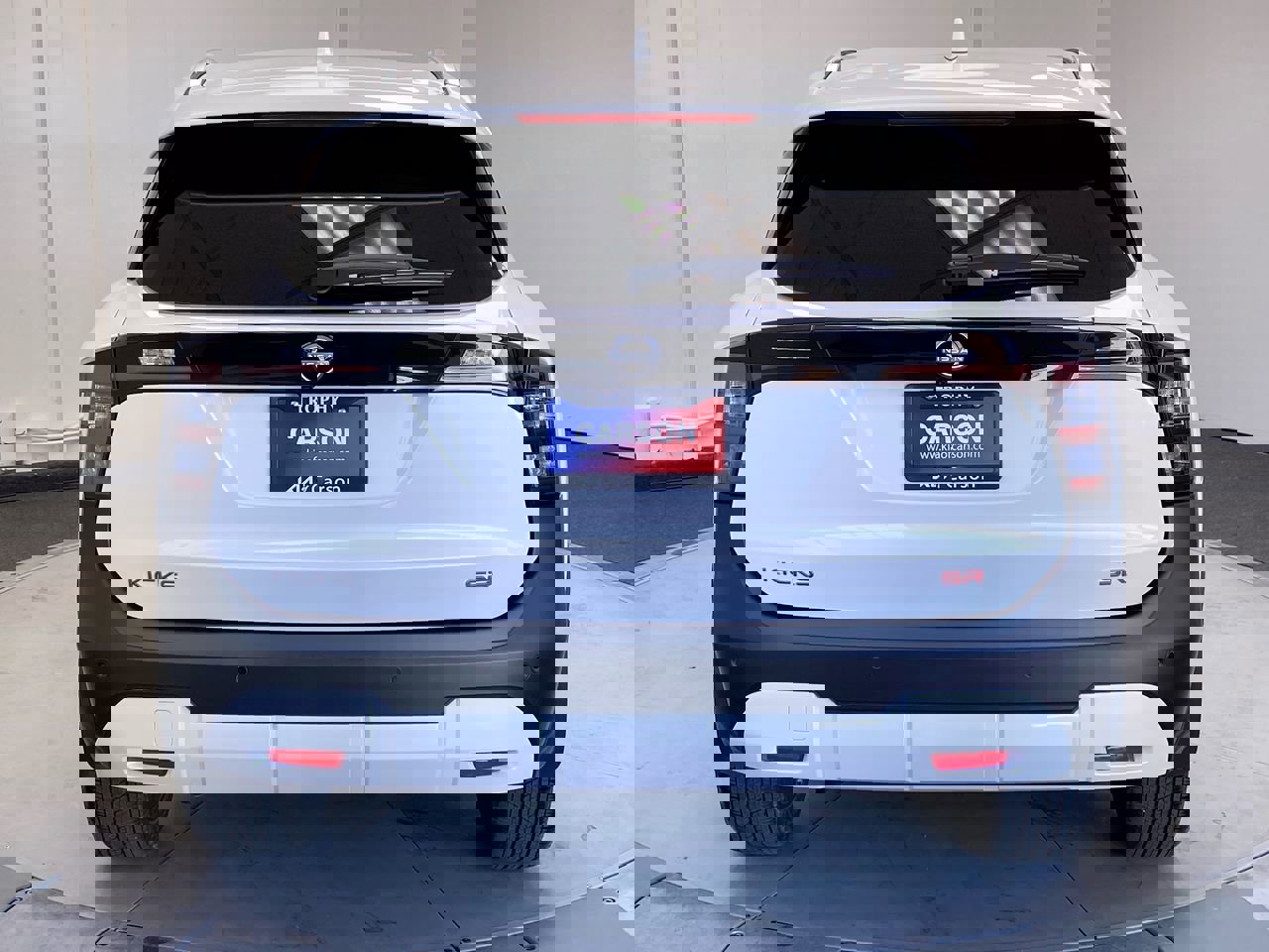 2025 Nissan Kicks SR photo 4