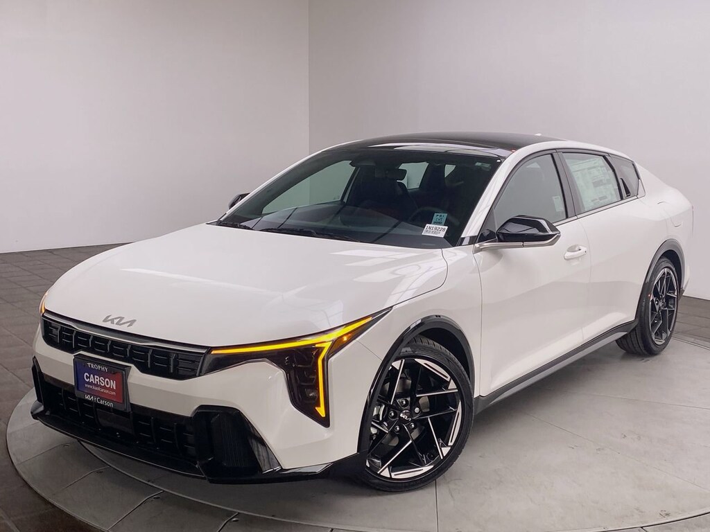 New 2025 Kia K4 GT-Line Sedan