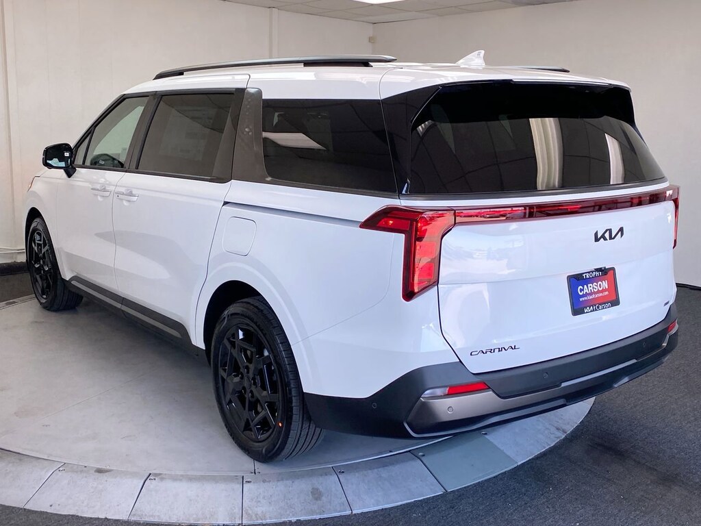 New 2026 Kia Carnival Hybrid SX Van Passenger Van
