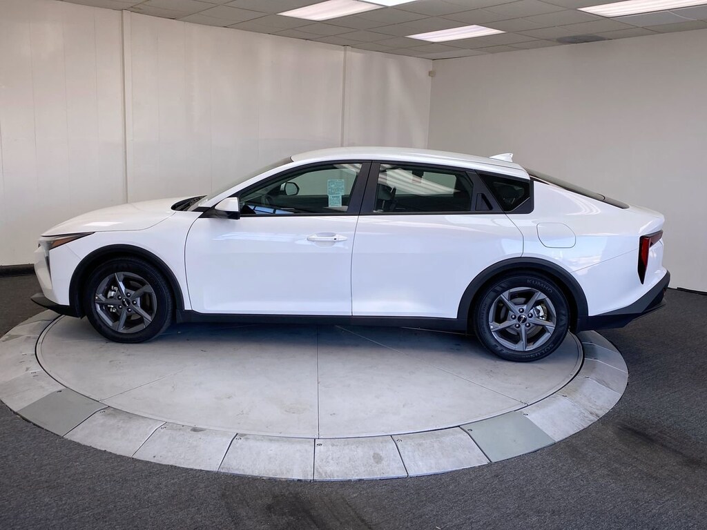 Certified 2025 Kia K4 LXS LXS FWD