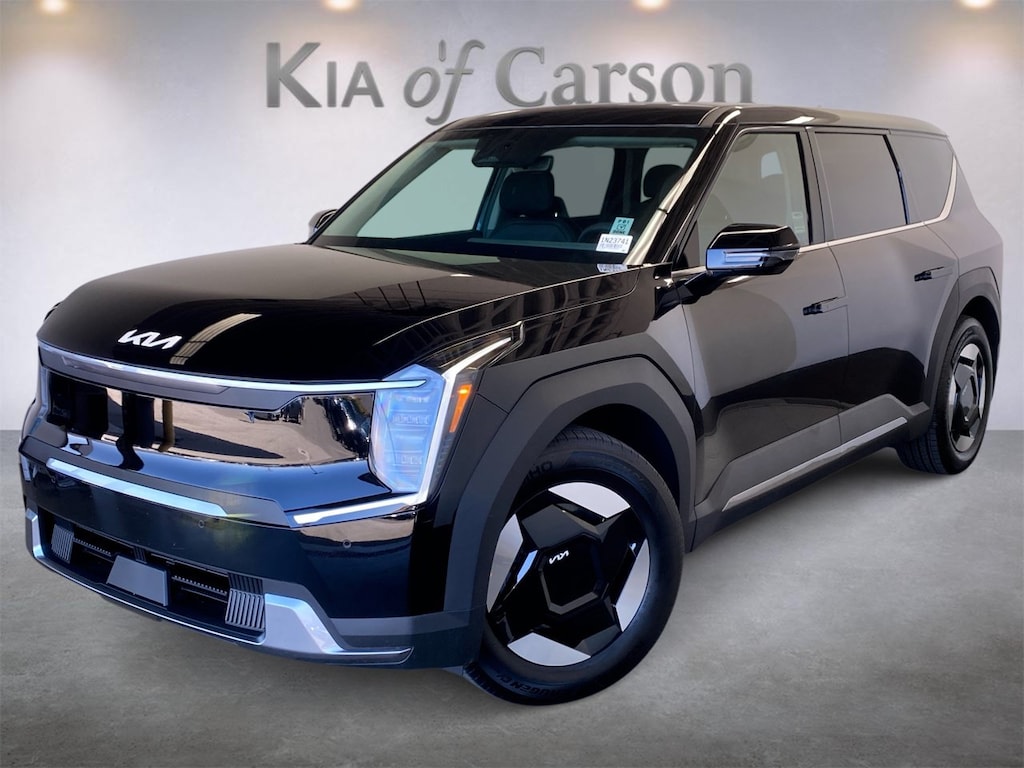 New 2026 Kia EV9 Light Long Range SUV