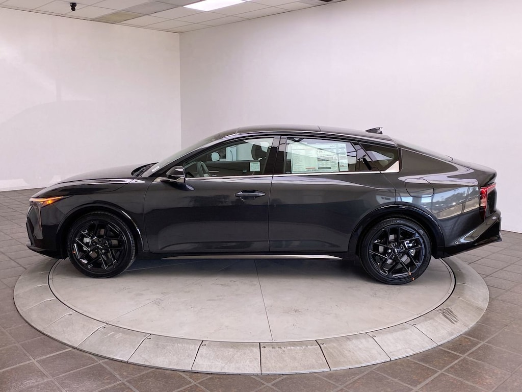 New 2025 Kia K4 GT-Line Turbo Sedan