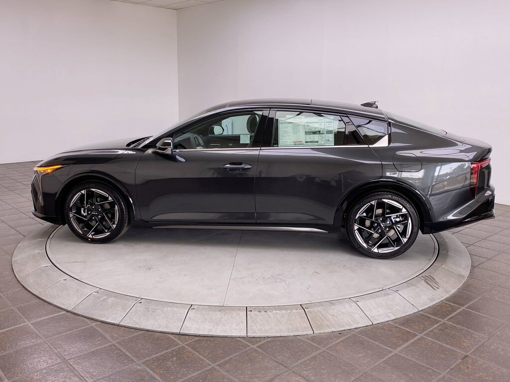 New 2025 Kia K4 GT-Line Sedan