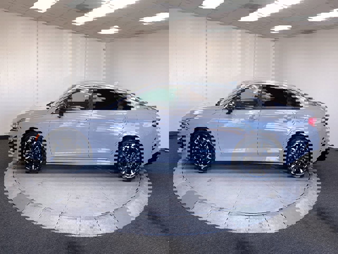 2022 Kia K5 GT-Line photo 2