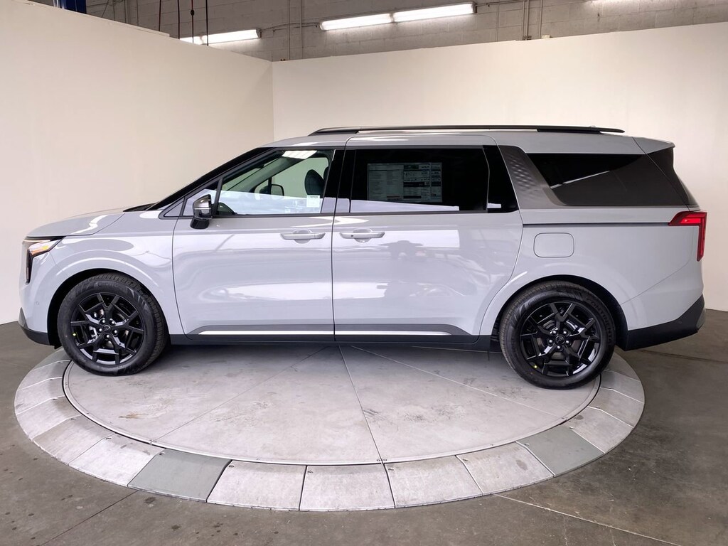 New 2026 Kia Carnival SX Van Passenger Van