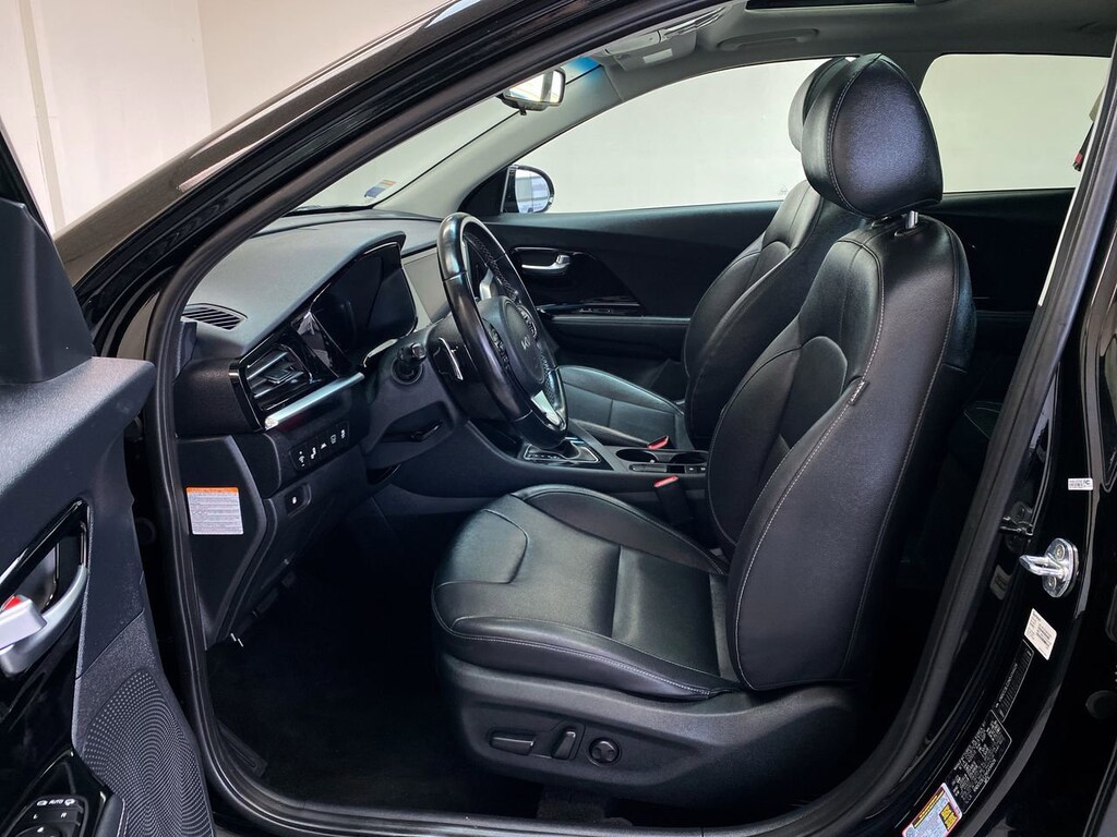 Used 2022 Kia Niro Touring SE Touring SE FWD