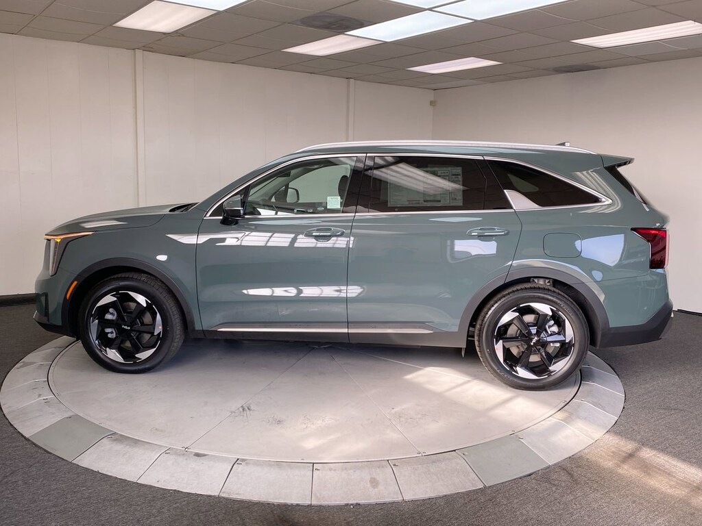 New 2026 Kia Sorento Plug-In Hybrid EX SUV