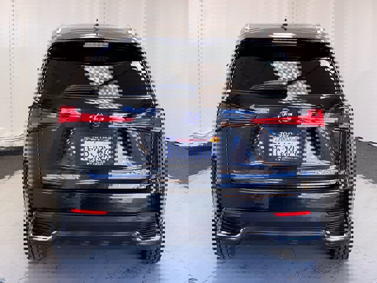 2021 Lexus NX 300h AWD photo 4