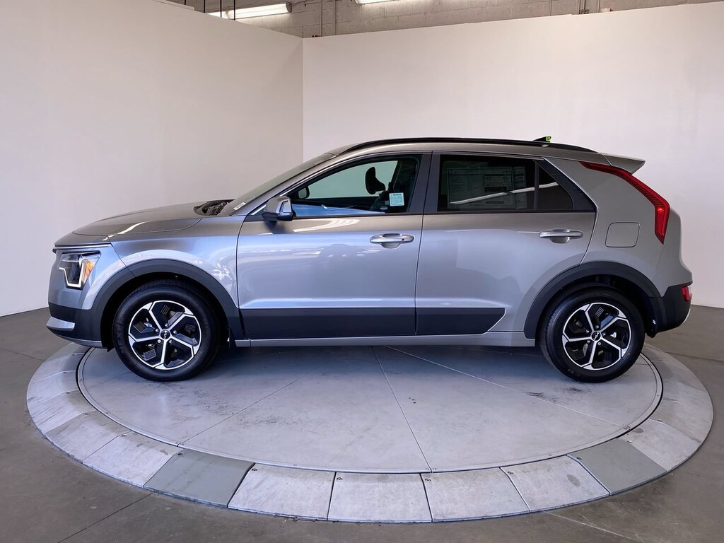 New 2026 Kia Niro EX SUV