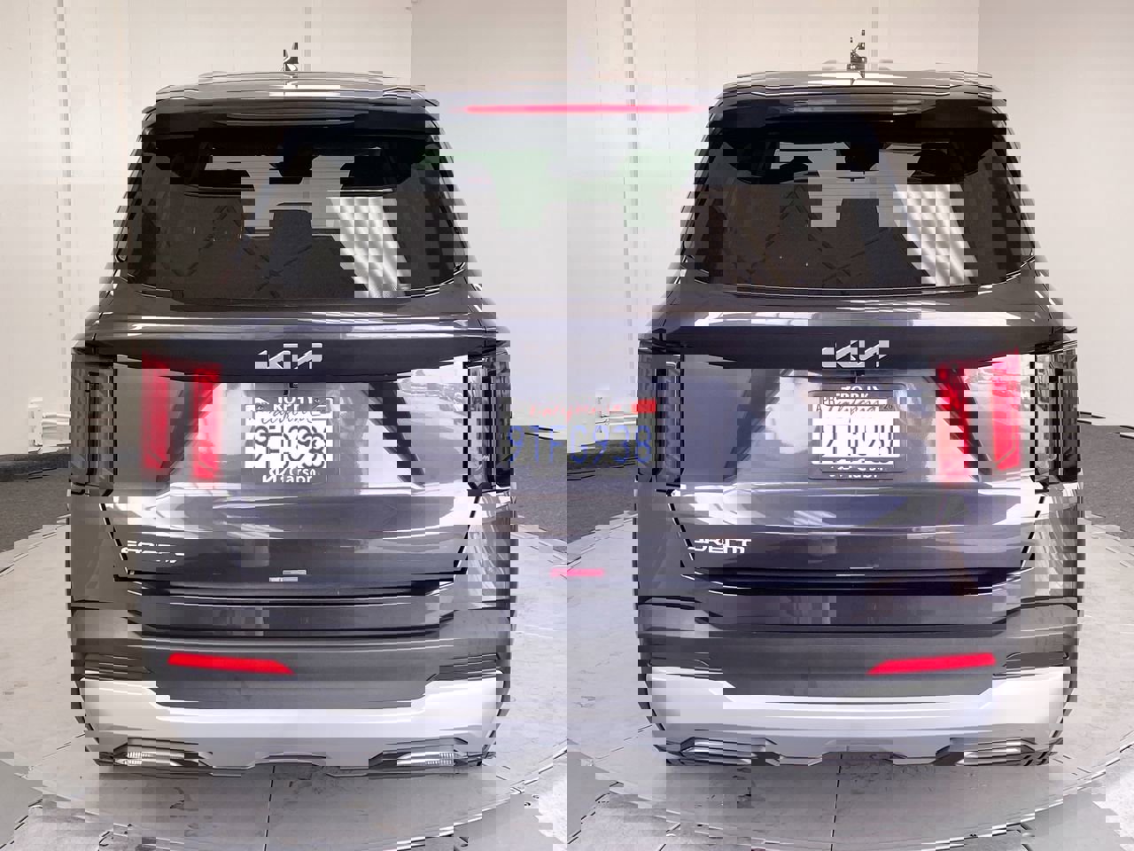 2025 Kia Sorento LX photo 3