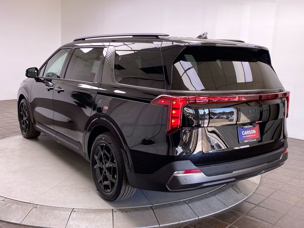 New 2026 Kia Carnival Hybrid SX Van Passenger Van