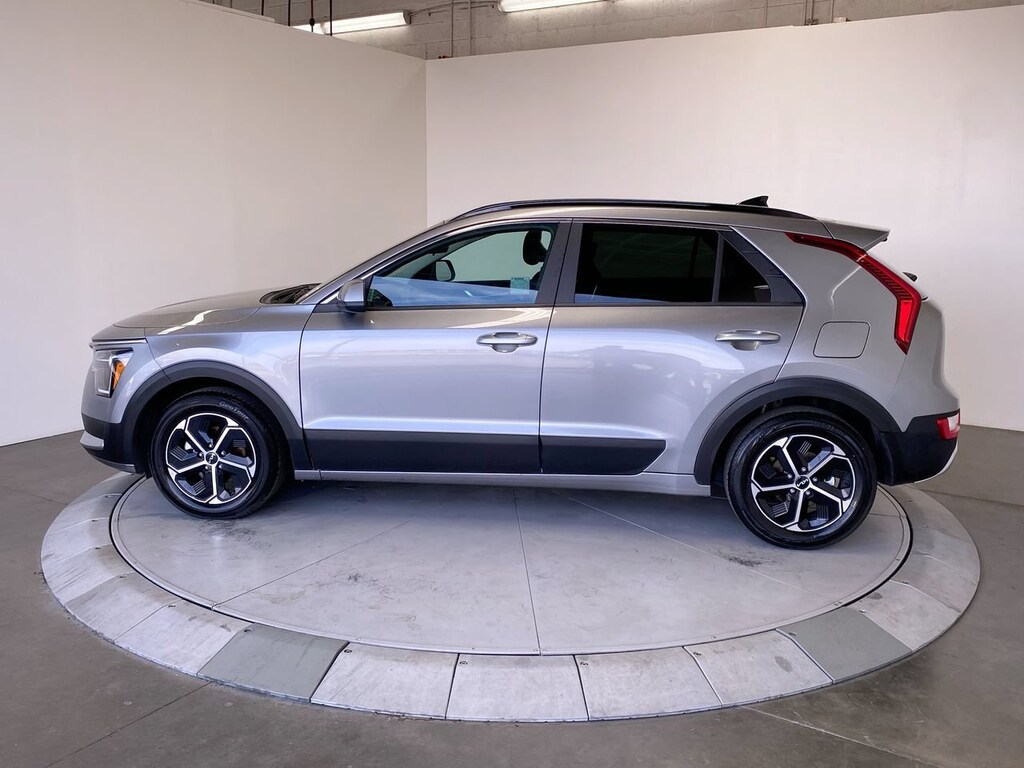 Certified 2025 Kia Niro LX LX FWD