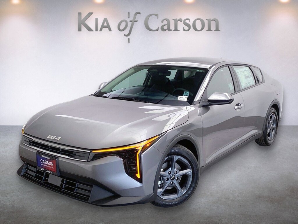 New 2025 Kia K4 LXS Sedan