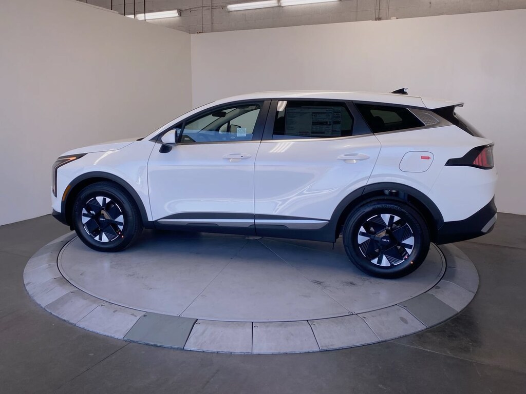 New 2027 Kia Sportage Hybrid LX SUV