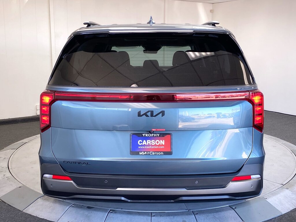 New 2026 Kia Carnival SX Van Passenger Van