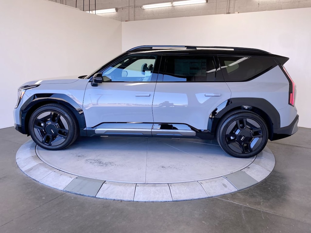 New 2026 Kia EV9 GT-Line SUV