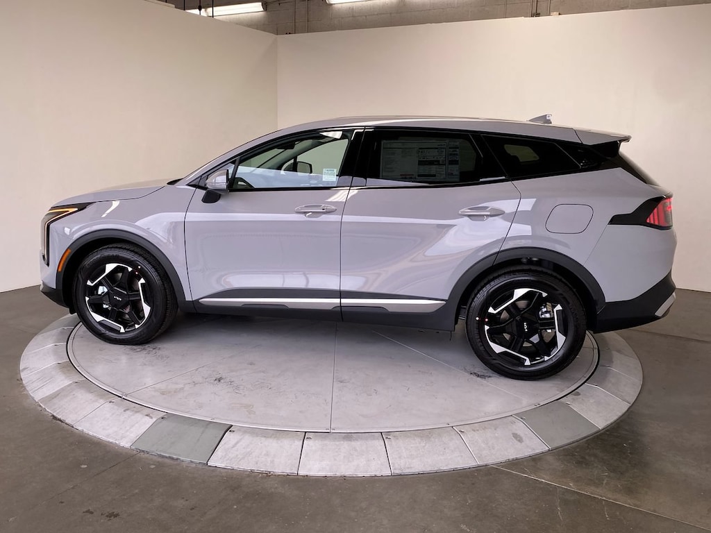 New 2027 Kia Sportage Hybrid S SUV
