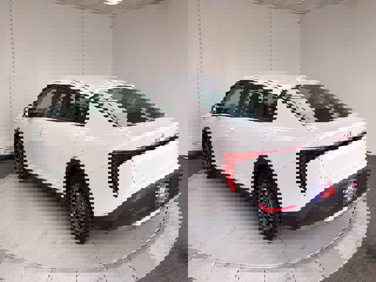 2025 Kia K4 LXS photo 3