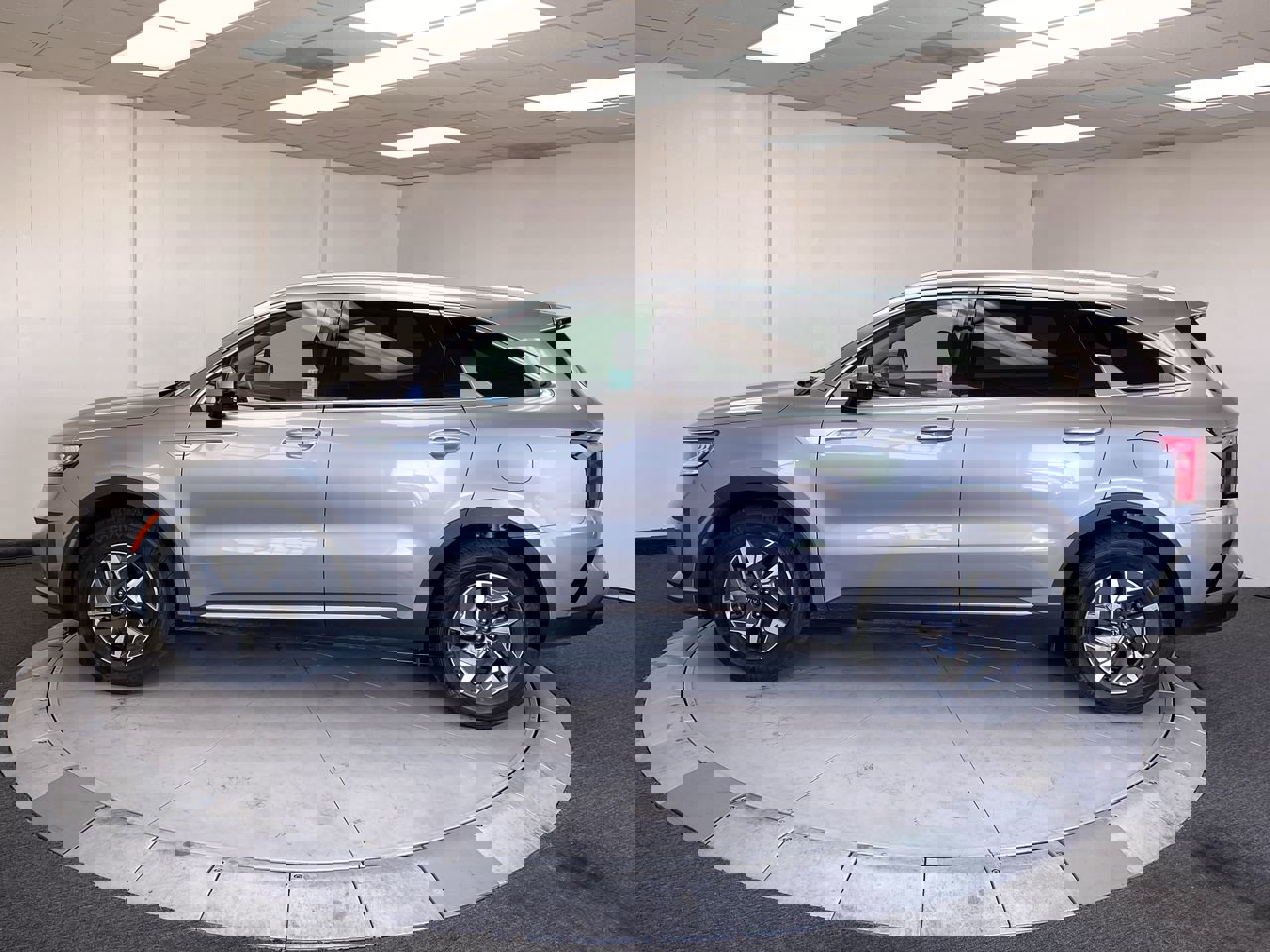 2021 Kia Sorento Hybrid S photo 2