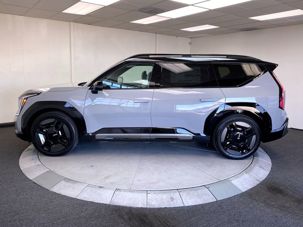 New 2026 Kia EV9 GT-Line SUV