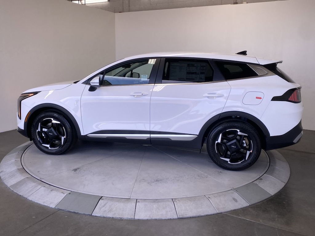 New 2026 Kia Sportage EX SUV