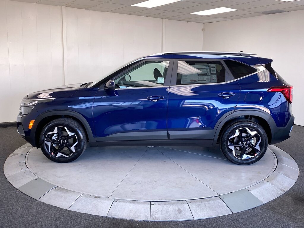 New 2026 Kia Seltos EX SUV