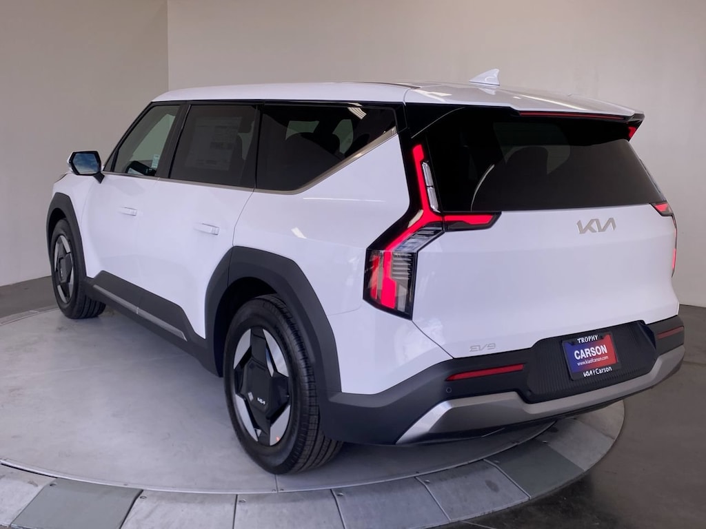 New 2026 Kia EV9 Light Long Range SUV