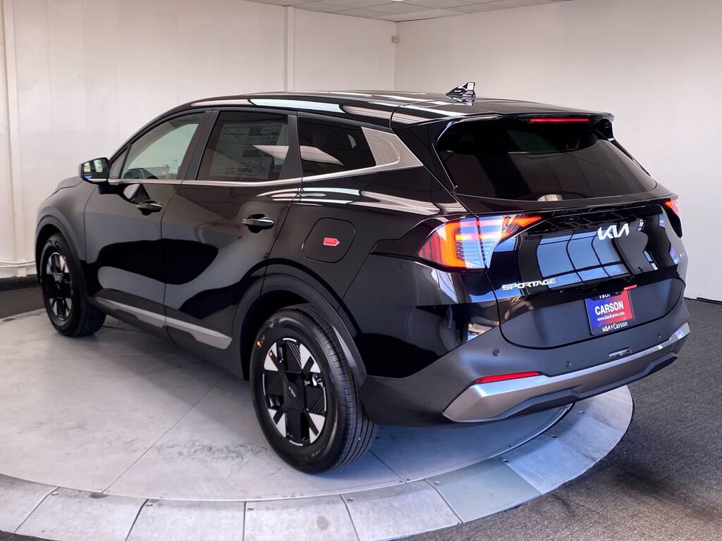 New 2026 Kia Sportage Hybrid LX SUV