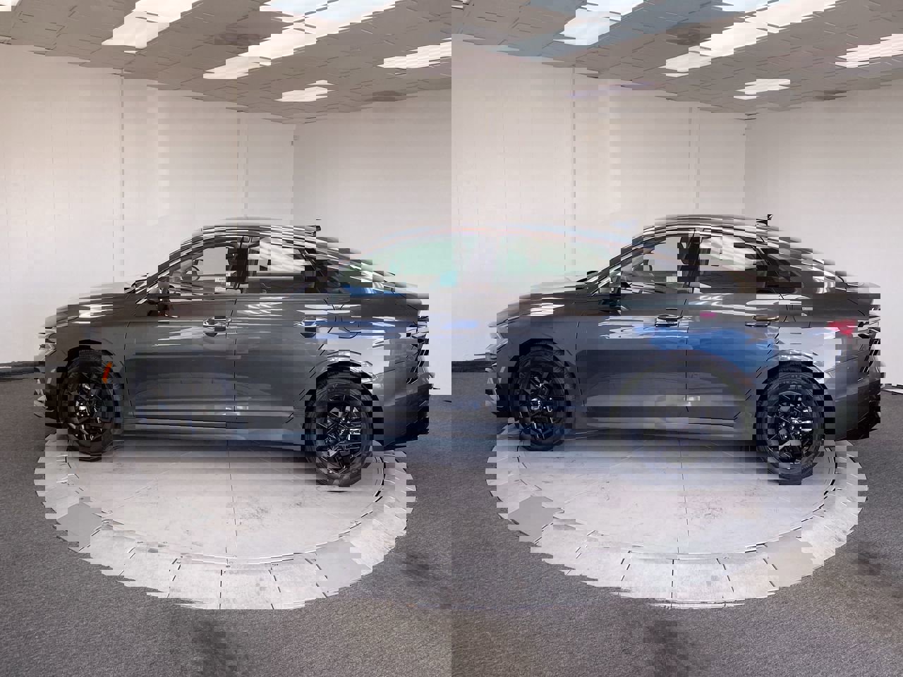 2025 Kia K5 LXS photo 2