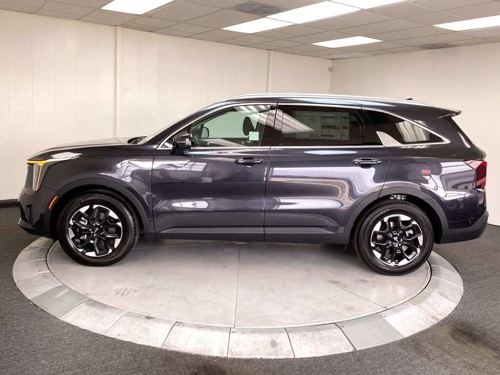 New 2026 Kia Sorento S SUV