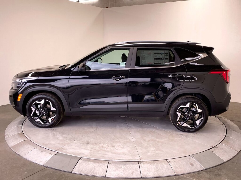 New 2026 Kia Seltos EX SUV