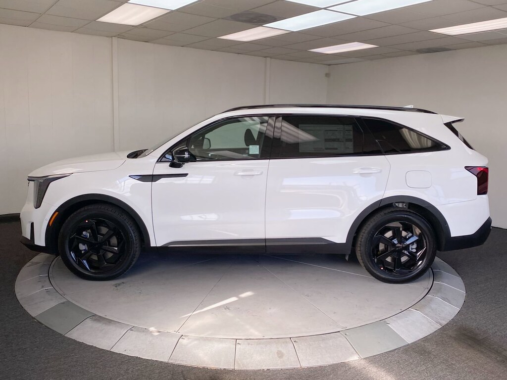 New 2026 Kia Sorento Plug-In Hybrid X-Line SX Prestige SUV
